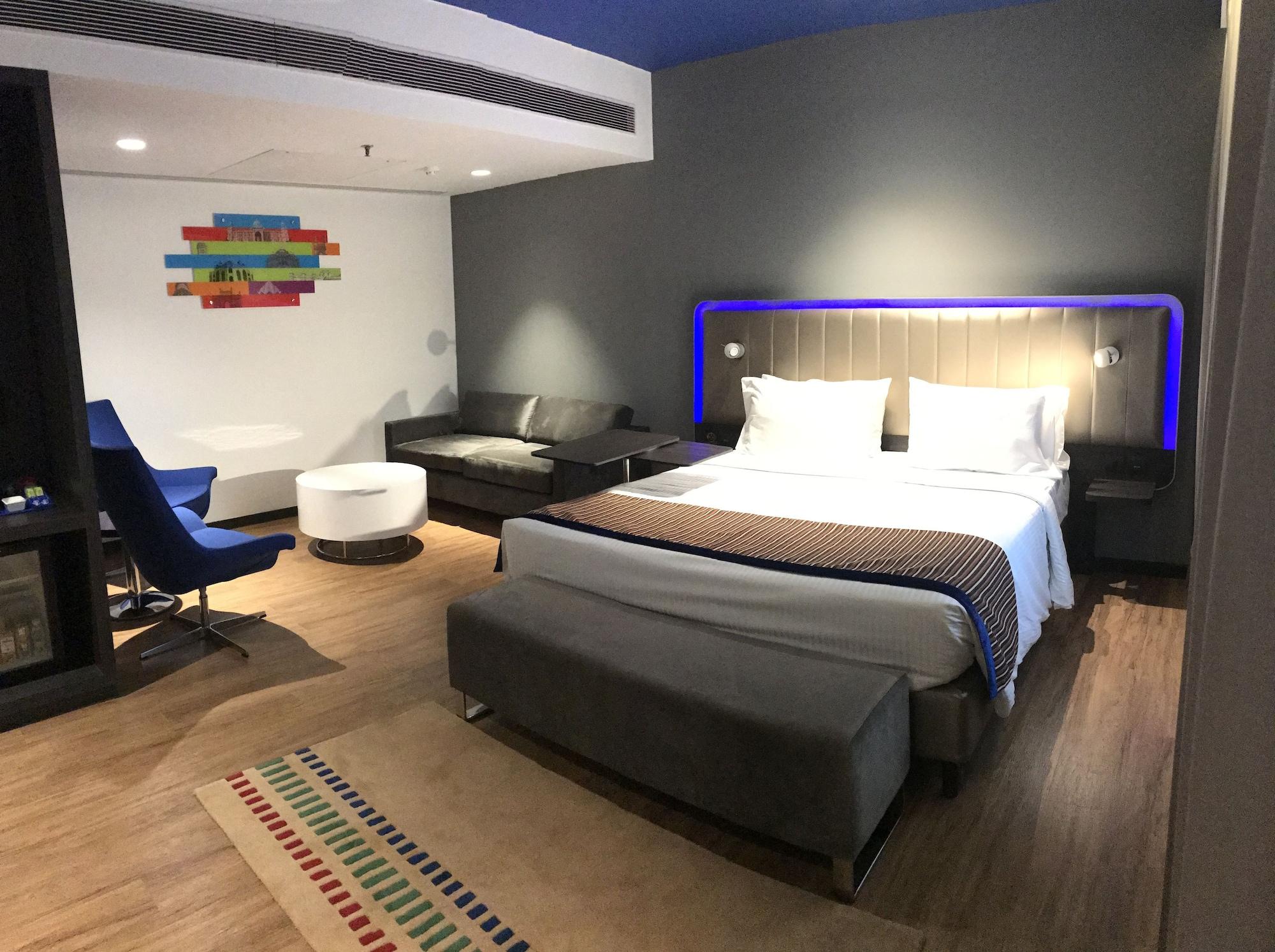 Park Inn By Radisson,South Delhi New Delhi Exterior foto A room at the hotel