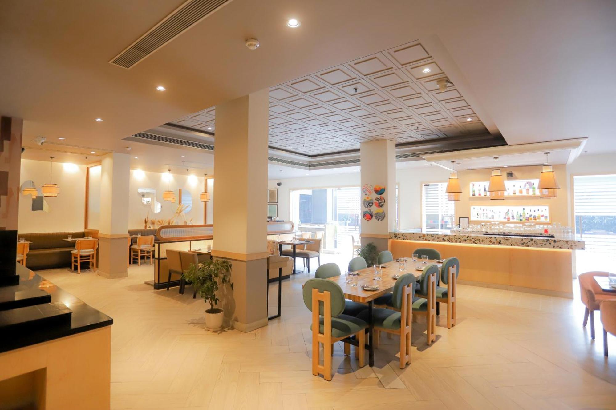 Park Inn By Radisson,South Delhi New Delhi Exterior foto The restaurant