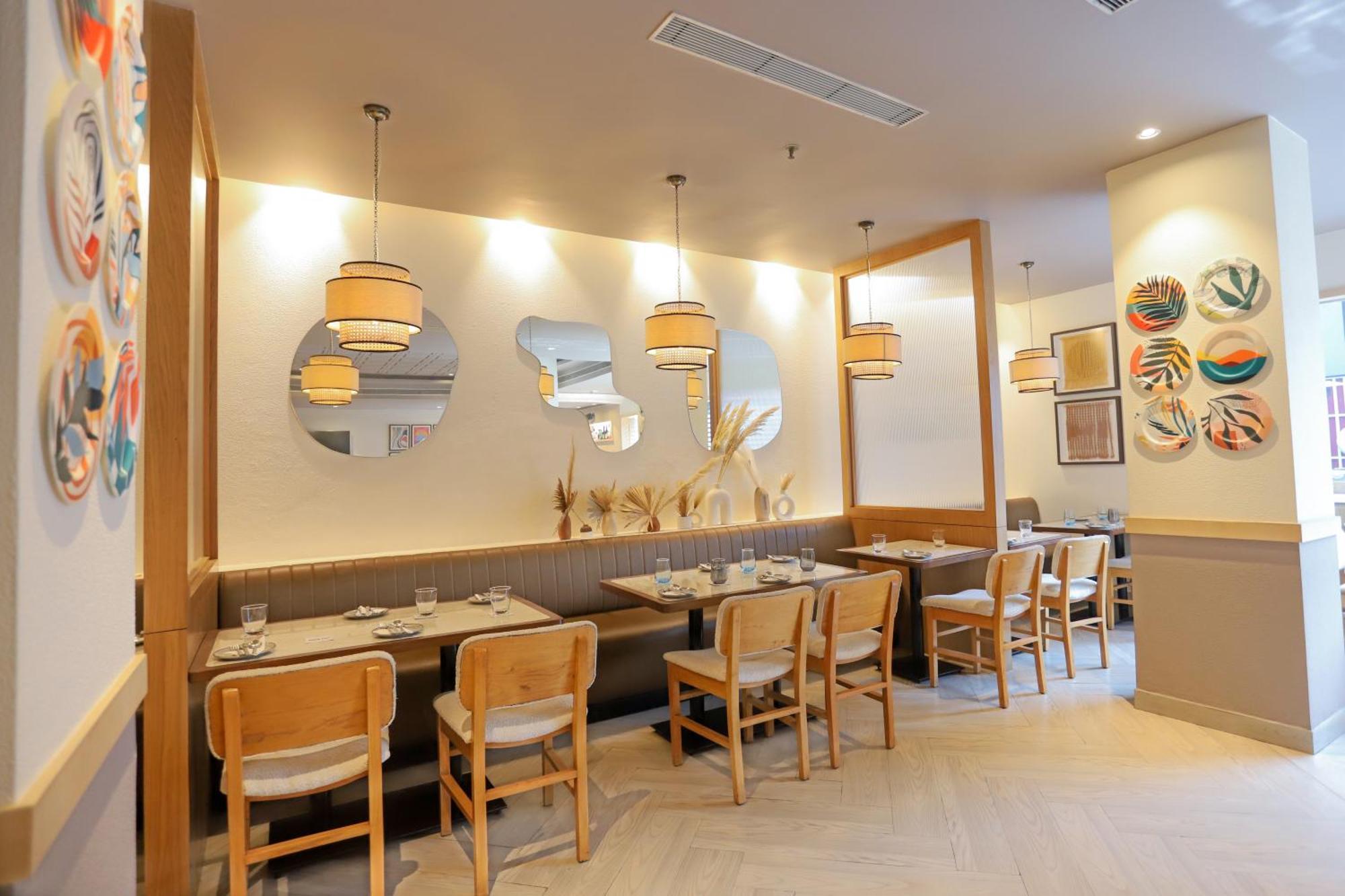 Park Inn By Radisson,South Delhi New Delhi Exterior foto Interior of a restaurant in the United States