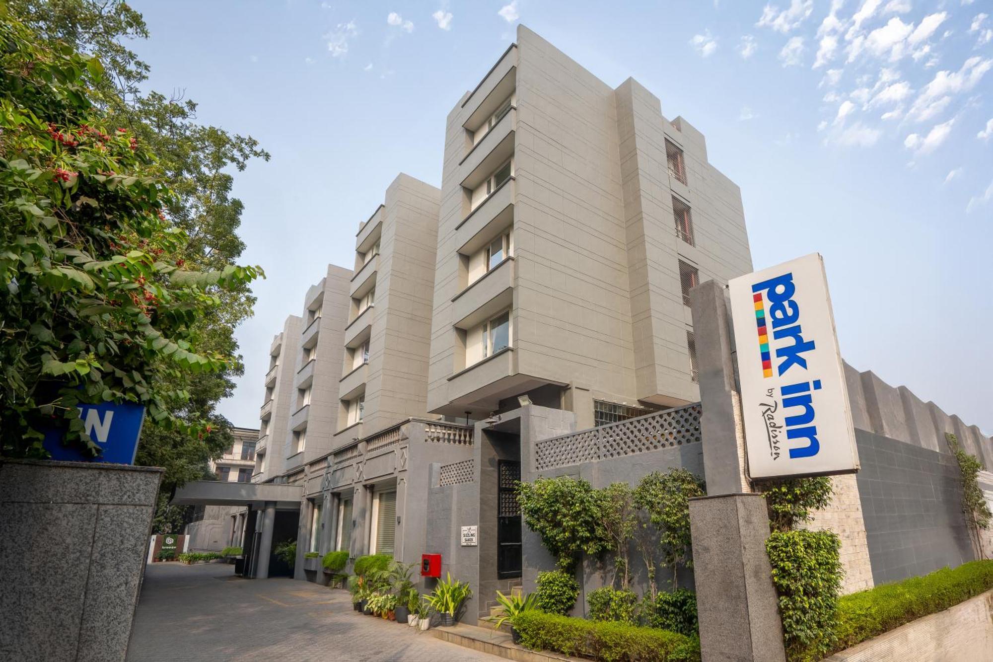 Park Inn By Radisson,South Delhi New Delhi Exterior foto Park Inn New Delhi