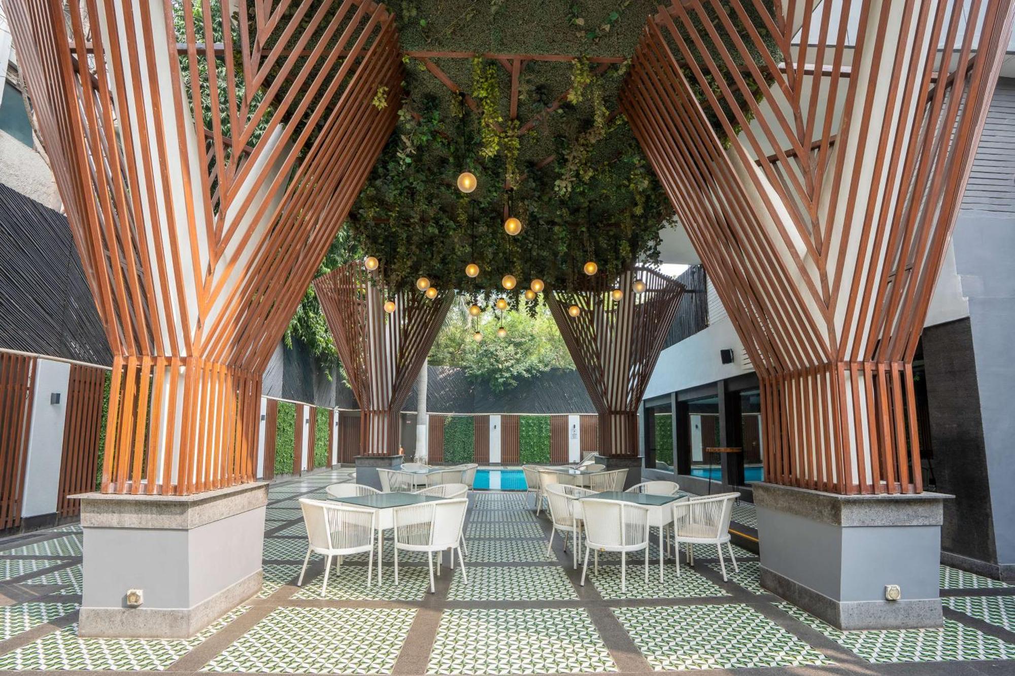 Park Inn By Radisson,South Delhi New Delhi Exterior foto The interior of the hotel